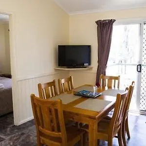 https://kahlers-oasis-caravan-park.queenslandhotels.net